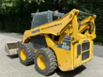 Baustellen-Kompaktlader KOMATSU SK 820 – 2012 (Professionelle geländegängige Ausrüstung) – Bild 5