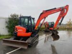 Kubota KX 057-4 + 3 SCHAUFELN – Kompaktbagger 5,5T