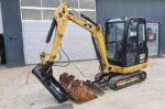 CATERPILLAR 302.2D + 4 SCHAUFELN – Kompaktbagger 2,1T – Bild 2